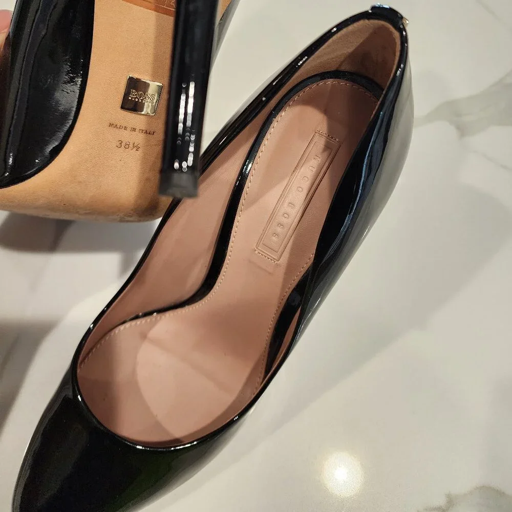 Hugo Boss Heels in Black - Picture 1 of 3